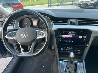 Volkswagen Passat Variant, letnik 2022 – sličica 5